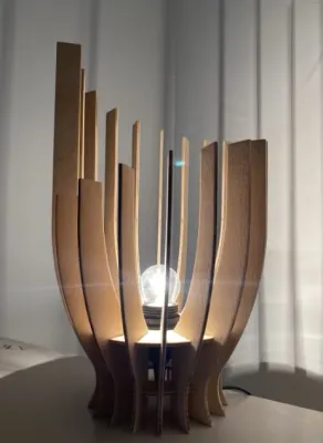 Houten lamp met ribben | De Brug