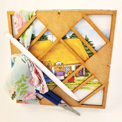 Knutselpakket vanaf 8 jaar | Origami doosjes plooien | Goudlokje en de drie beren | Richard Scarry versie Knutselpakket vanaf 8 jaar | Origami doosjes plooien | Goudlokje en de drie beren | Richard Scarry versie