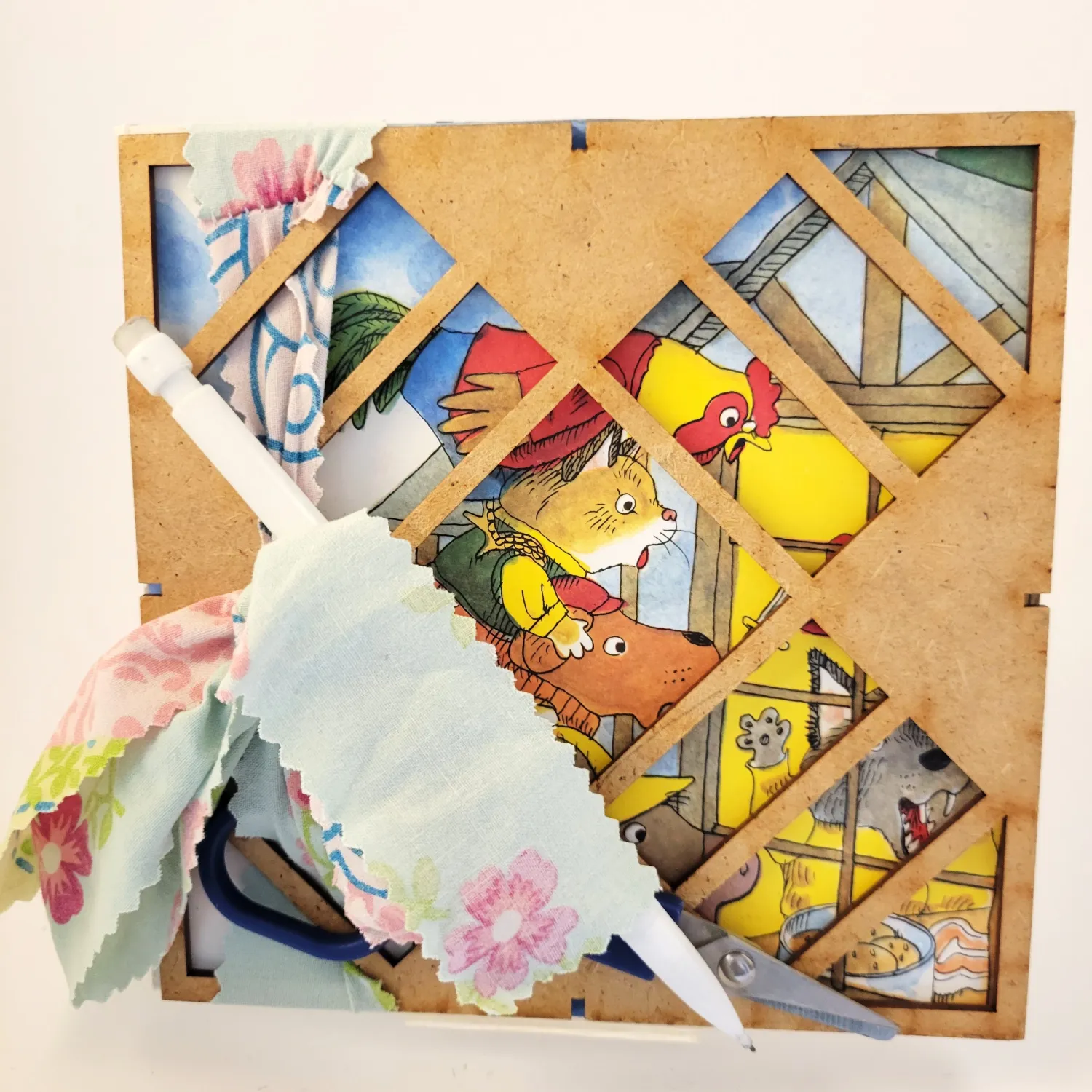 Knutselpakket vanaf 8 jaar | Origami doosjes plooien | De Bremer stadsmuzikanten | Richard Scarry versie Knutselpakket vanaf 8 jaar | Origami doosjes plooien | De Bremer stadsmuzikanten | Richard Scarry versie