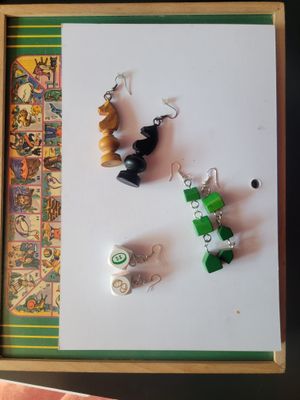 Verjaardagsfeest 12+ : Sieraden met houten RESTjes Verjaardagsfeest 12+ : Sieraden met houten RESTjes