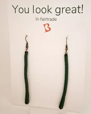 Oorbellen | KIBIBI | groen katoen en koperdraad | upcycled & fairtrade Oorbellen | KIBIBI | groen katoen en koperdraad | upcycled & fairtrade