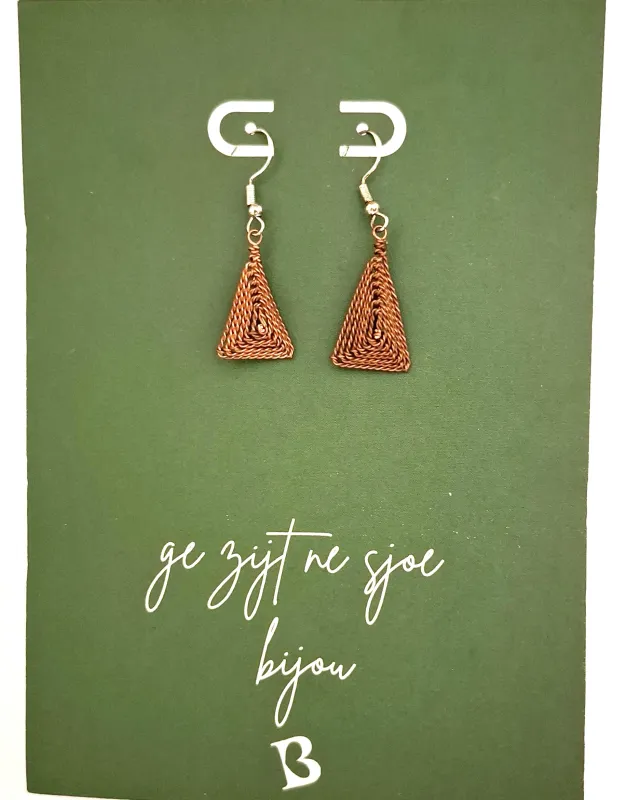 Oorbellen | KIBIBI | electrospoel driehoekjes | upcycled & fairtrade