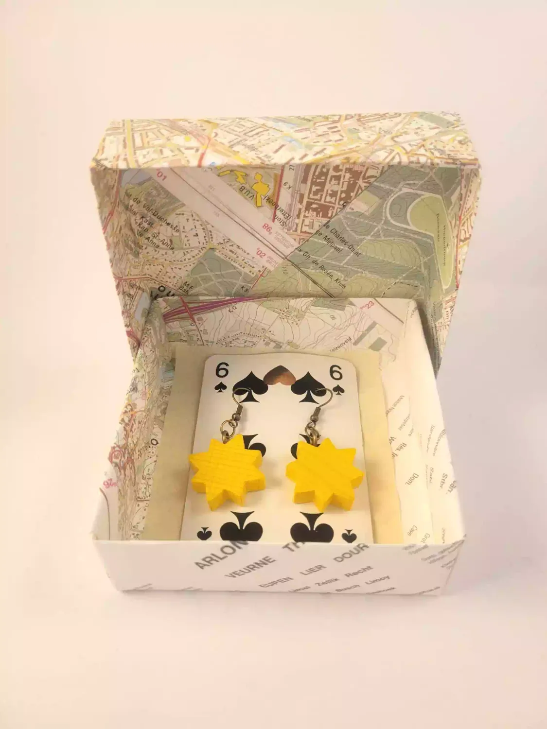 Ster-oorbellen in cadeaudoosje