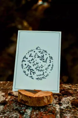 Hulst kerstbal, kerstkaartje Emma Nieke Hulst kerstbal, kerstkaartje Emma Nieke