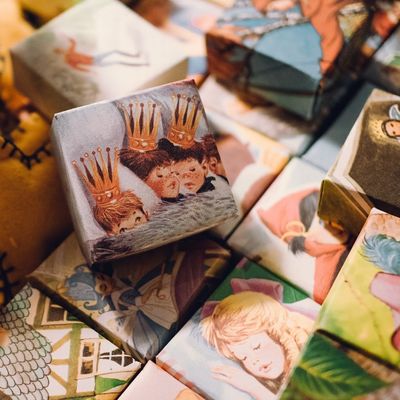Verjaardagsfeest voor 9+ : Cadeaudoosjes plooien Verjaardagsfeest voor 9+ : Cadeaudoosjes plooien