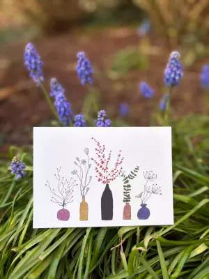 Vazen met bloemen, kaartje Emma Nieke