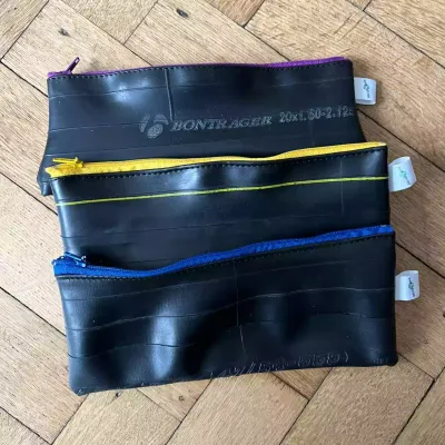 RECUPOSONS - compacte pennenzak van gerecycleerde fietsband