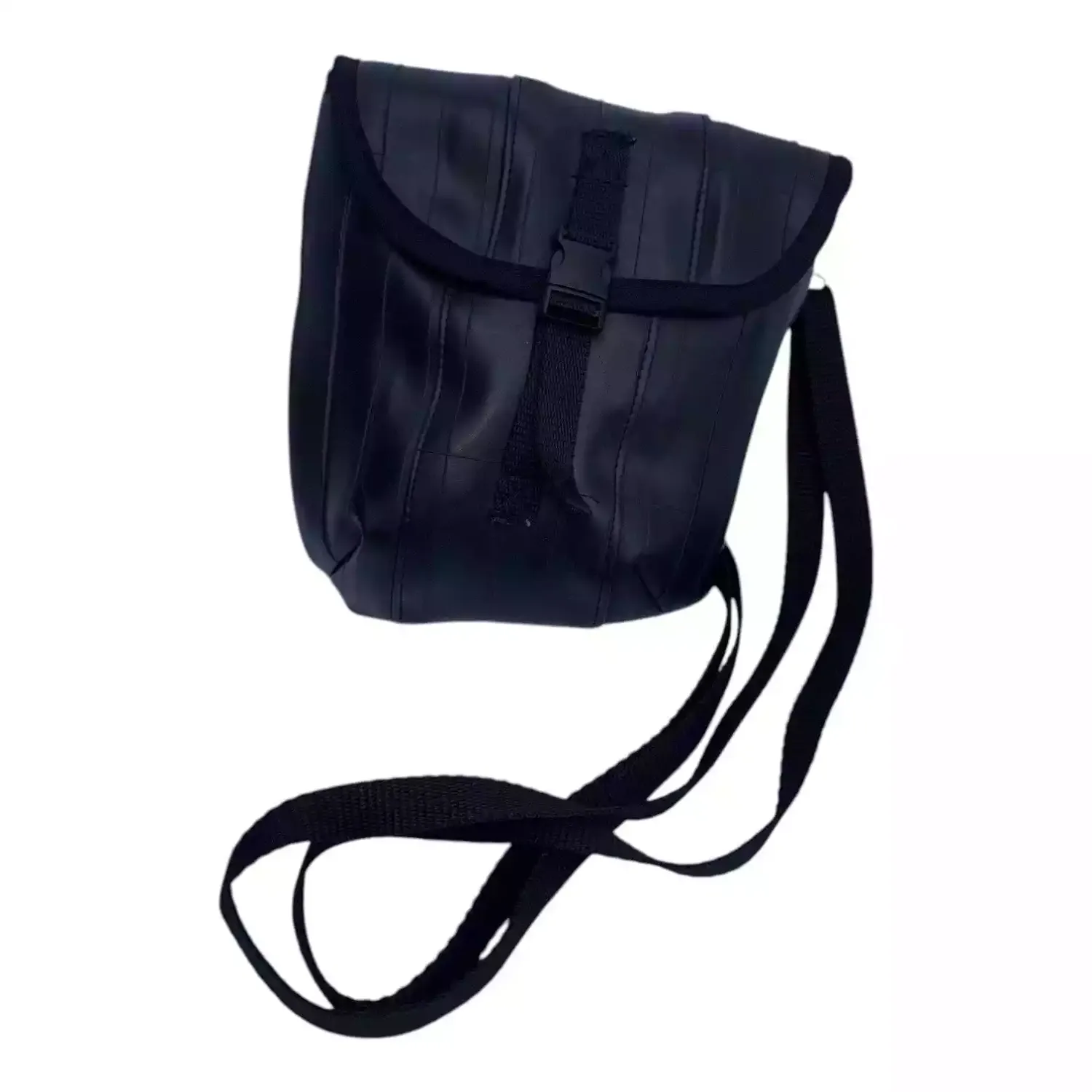 RECUPOSONS - handtas van gerecycleerde fietsband RECUPOSONS - handtas van gerecycleerde fietsband