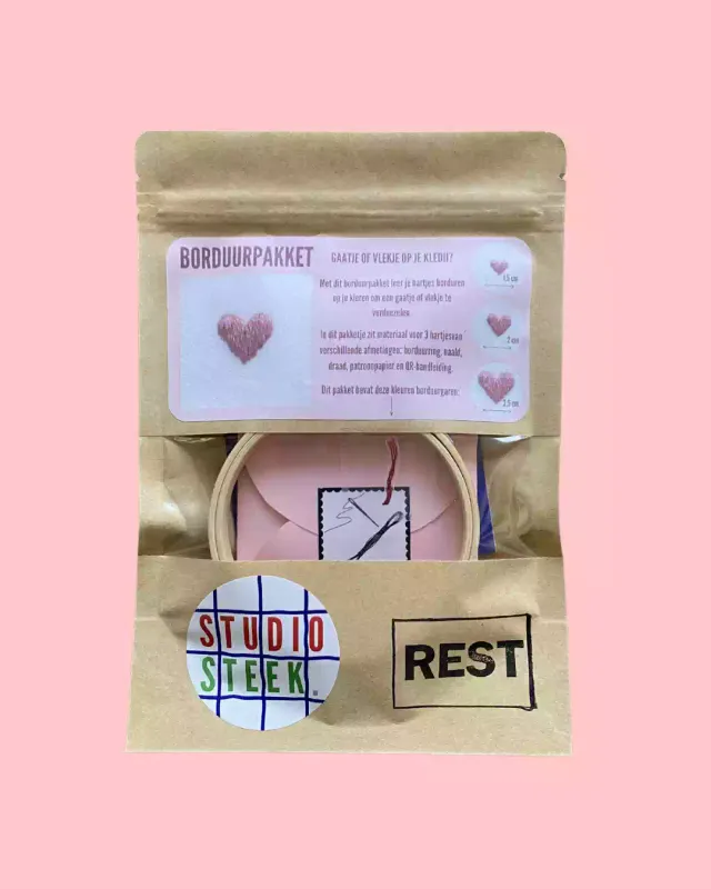 Borduurpakket hartjes❤️| REST x Studio Steek Borduurpakket hartjes❤️| REST x Studio Steek