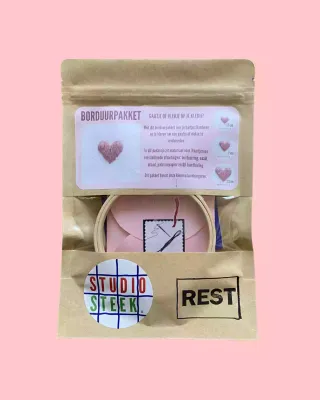 Borduurpakket hartjes❤️| REST x Studio Steek