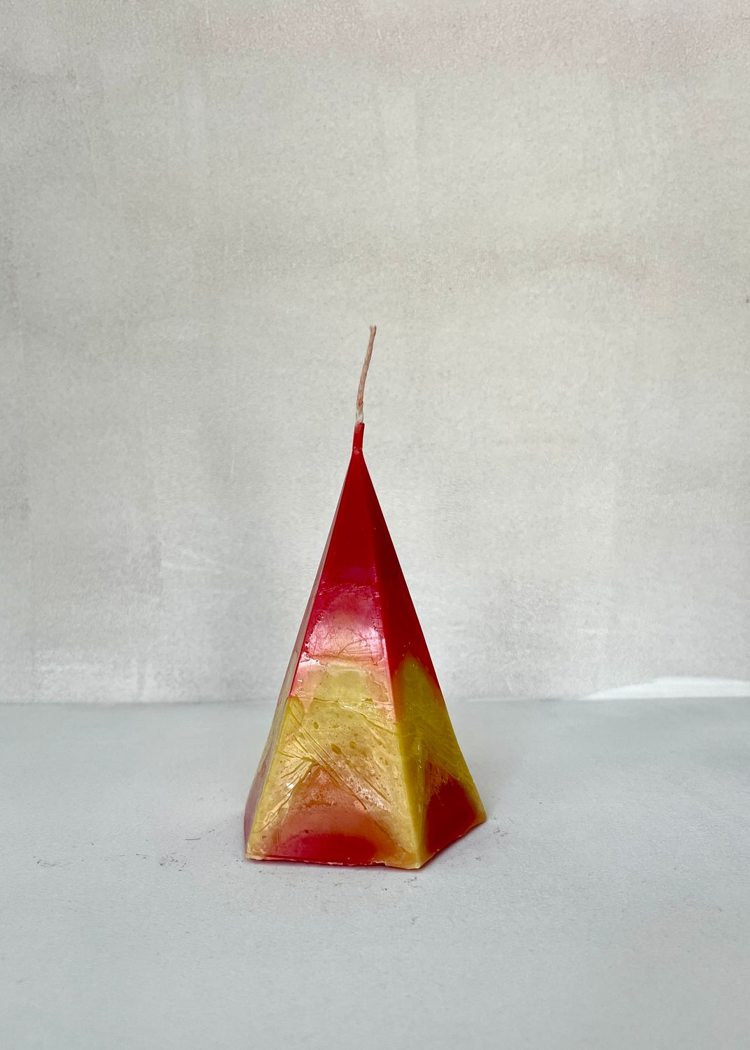 Kaars - kleine piramide