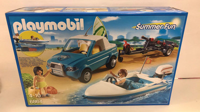 6864 Vehicle With Speedboat And Working Motor 6864 Vehicle With Speedboat And Working Motor