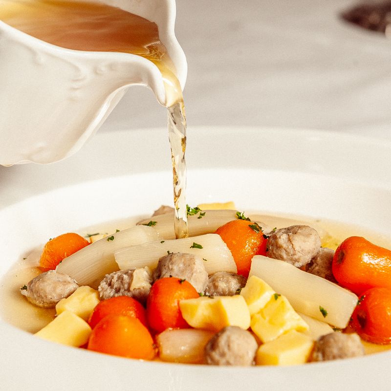 HOCHZEITSSUPPE