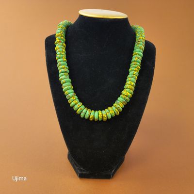 Sika Shell Necklace Flat