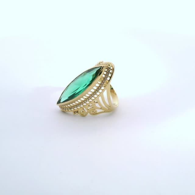 Elegant Green Gemstone Ring