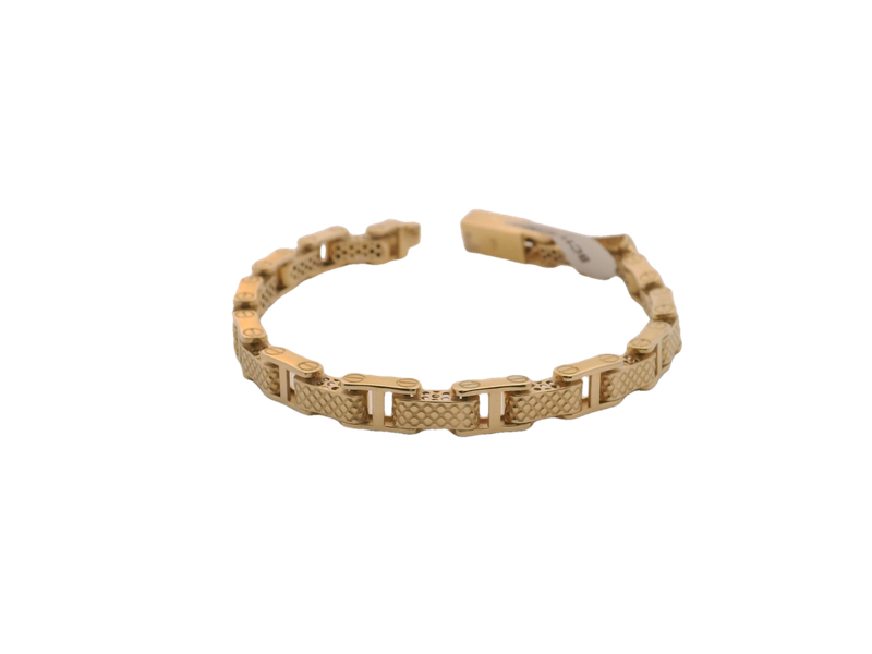 Elegant 14k Gold Bracelet Display