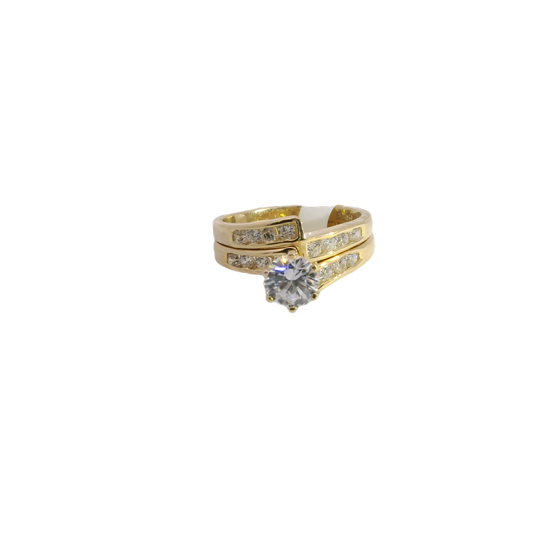 Elegant 14k Gold Ring with Sparkling Stones