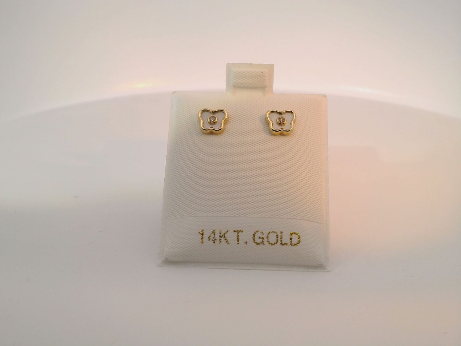 Gold Stud Earrings with Round Pearl Clover Design
