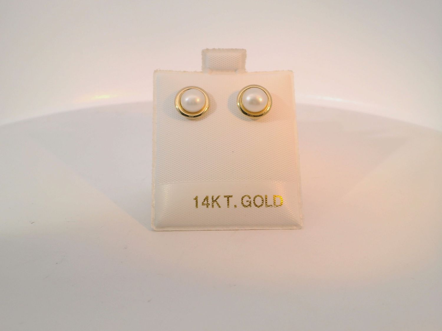Classic Gold Stud Earrings with Round Cabochon Pearls