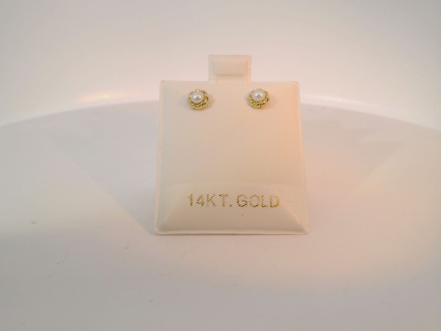 Classic Gold Stud Earrings with Round Pearl