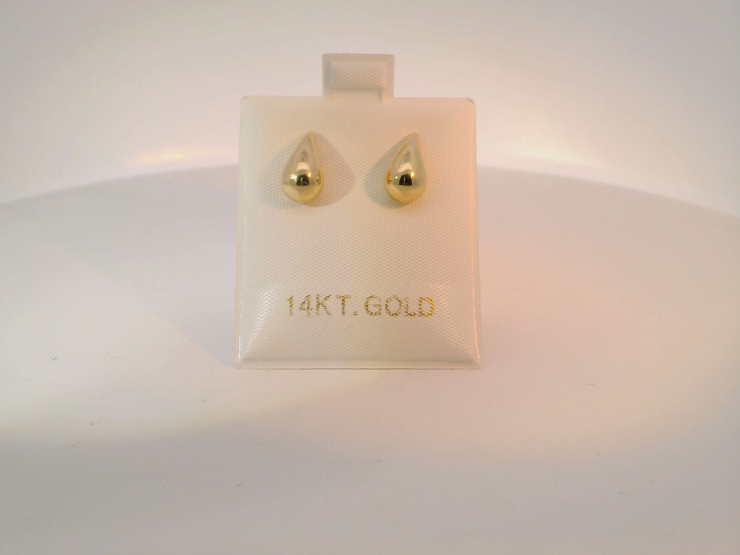 14kt Yellow Gold Teardrop Stud Earrings