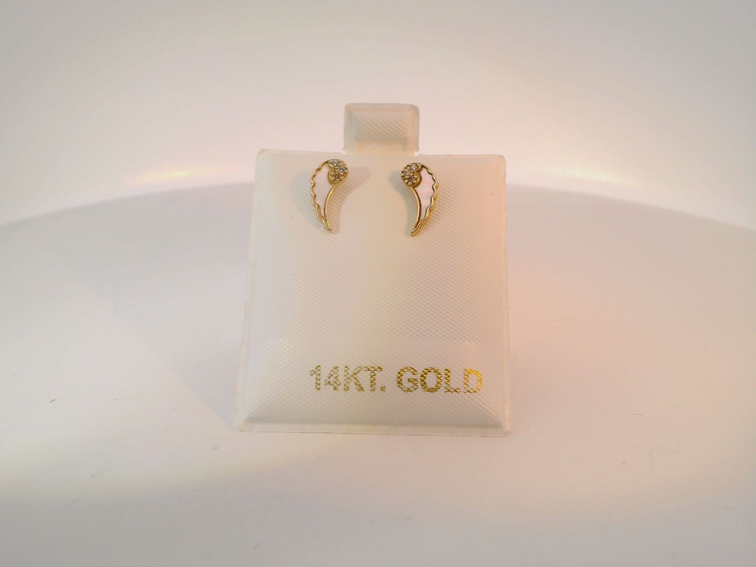 Gold Stud Earrings with Round Cut Stone