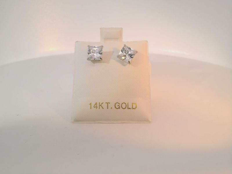 14k Gold White Gold Stud Earrings with Princess-Cut stone