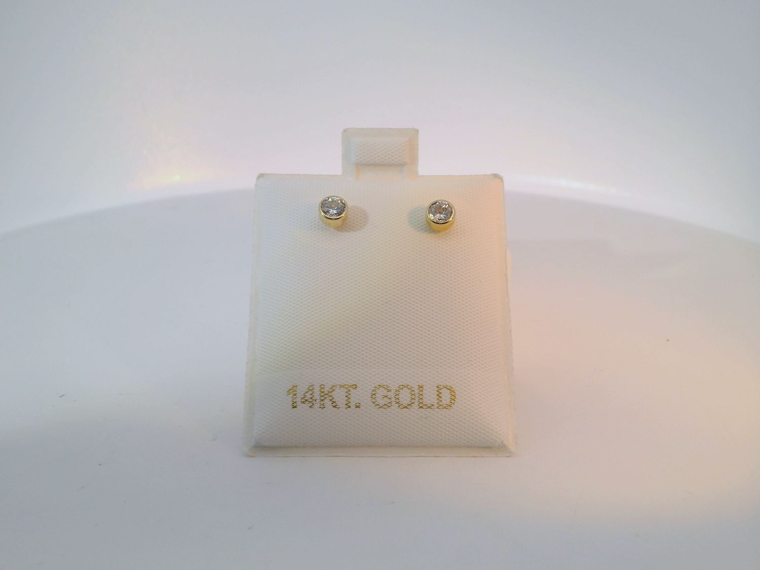 Classic Gold Stud Earrings with Round stone
