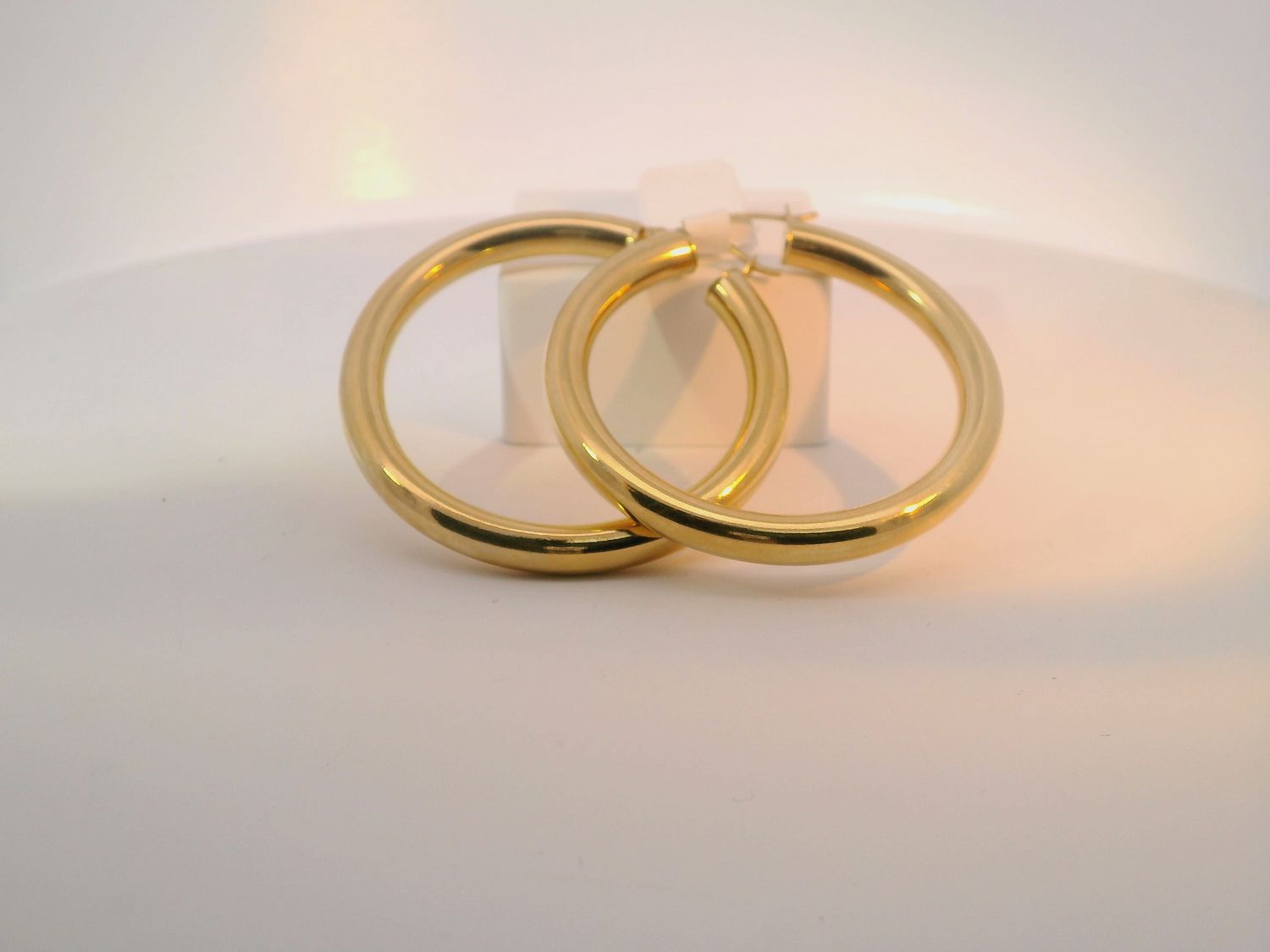 Classic14k  Gold Hoop Earrings
