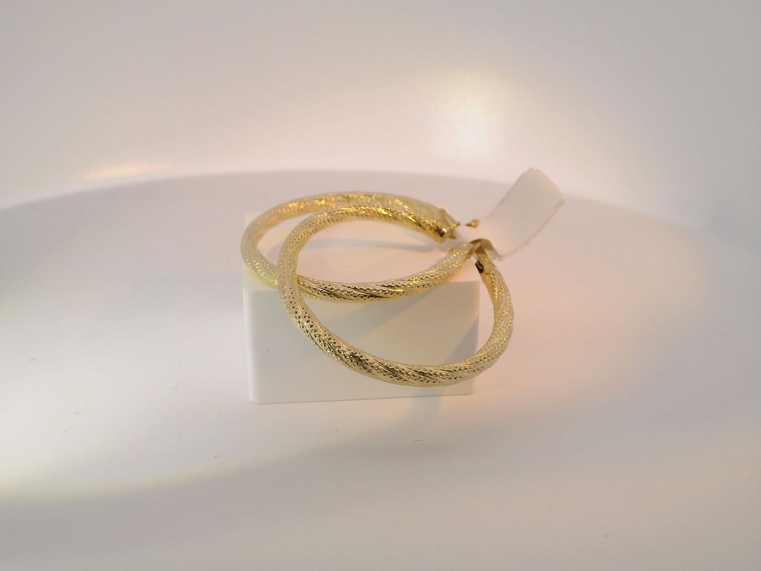 Elegant 10k Gold Hoop Earrings