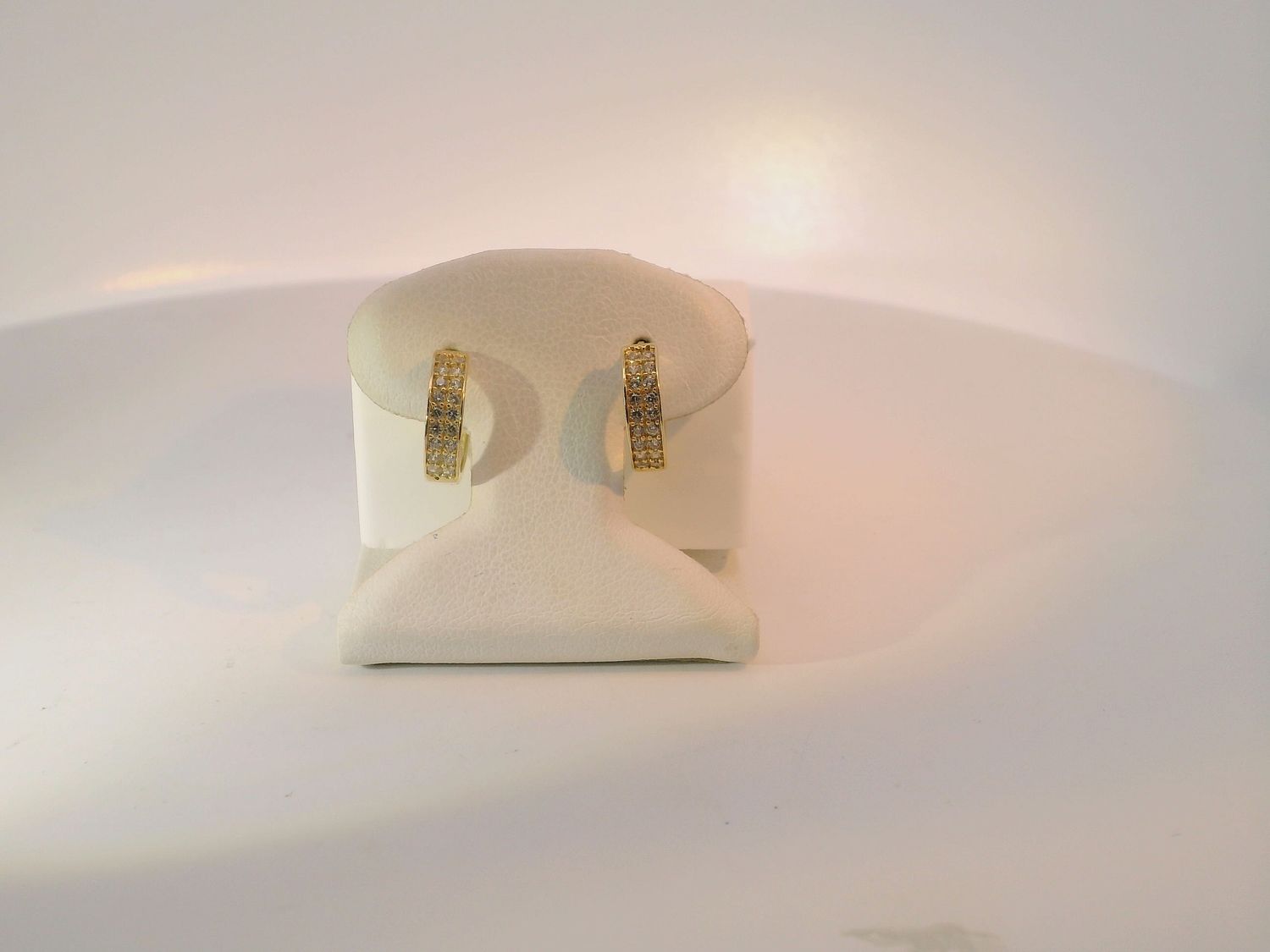 14k Gold Hoop Earrings with Round  stone