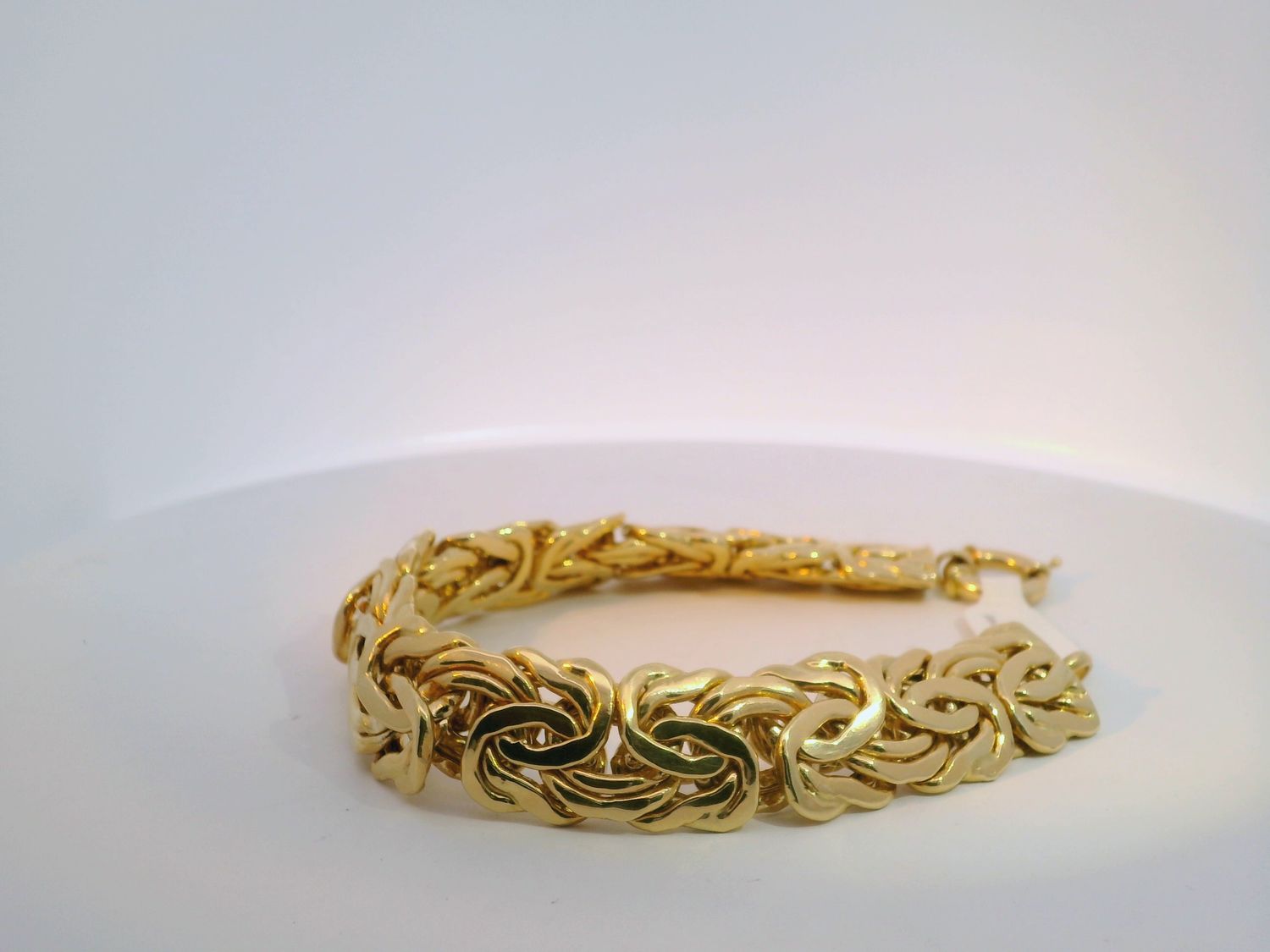 Exquisite Yellow Gold Byzantine Chain Bracelet