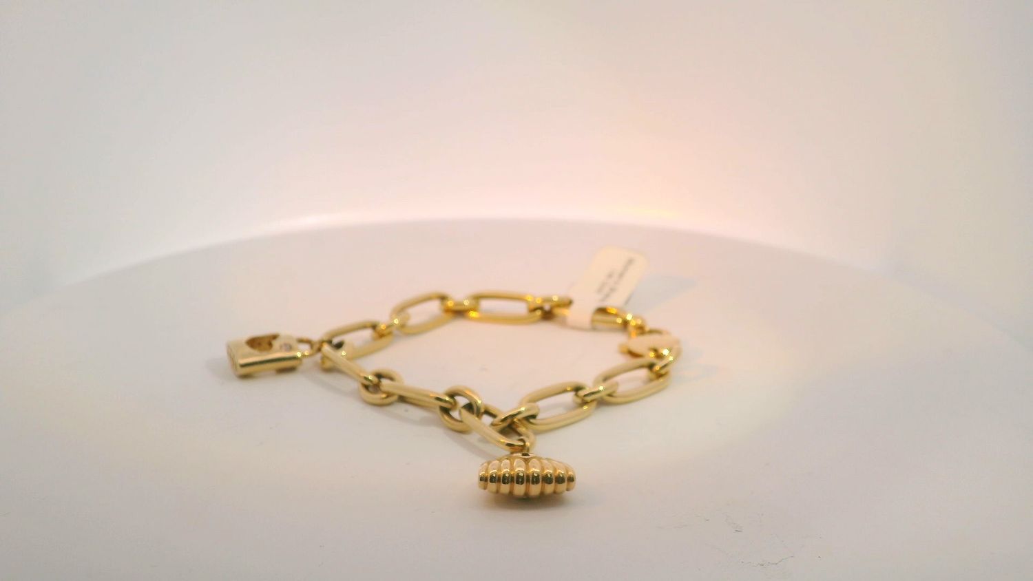 Elegant Gold Chain Link Bracelet