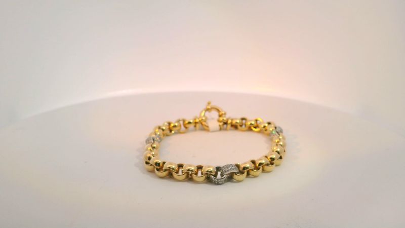 14K Gold Diamond-Accented Yellow Chain Bracelet