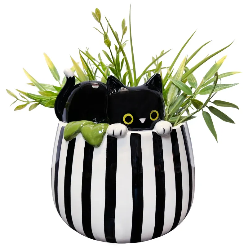 Peek- A- Boo- Kitty - Planter