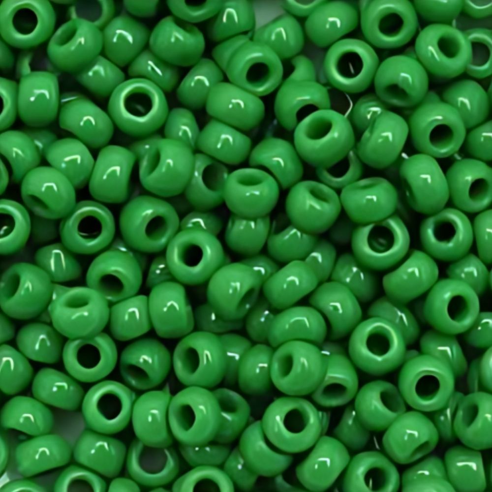 #8 Toho Seed Beads, Opaque Shamrock Green, 3x3mm, 19 Grams/0.67oz, ISO
