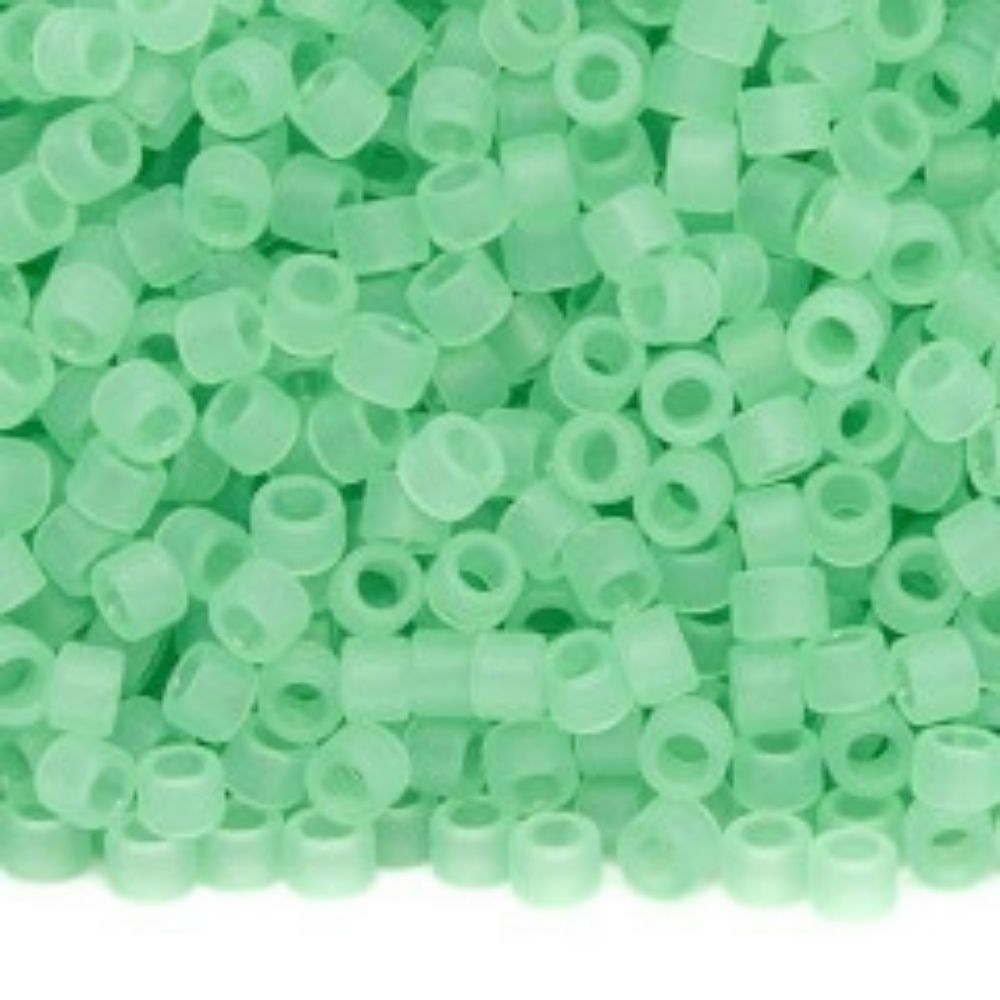 #8 Toho Seed Beads, Frosted Ceylon Celery Green, 3x3mm, 10 Grams/0.38oz