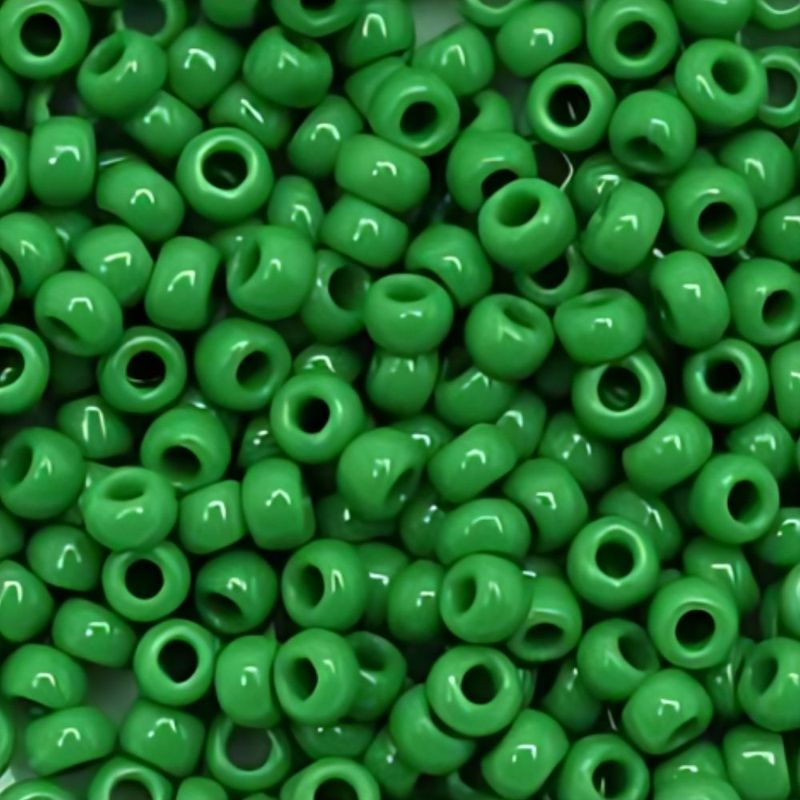 #8 Toho Seed Beads, Opaque Shamrock Green, 3x3mm, 10 Grams/0.38oz