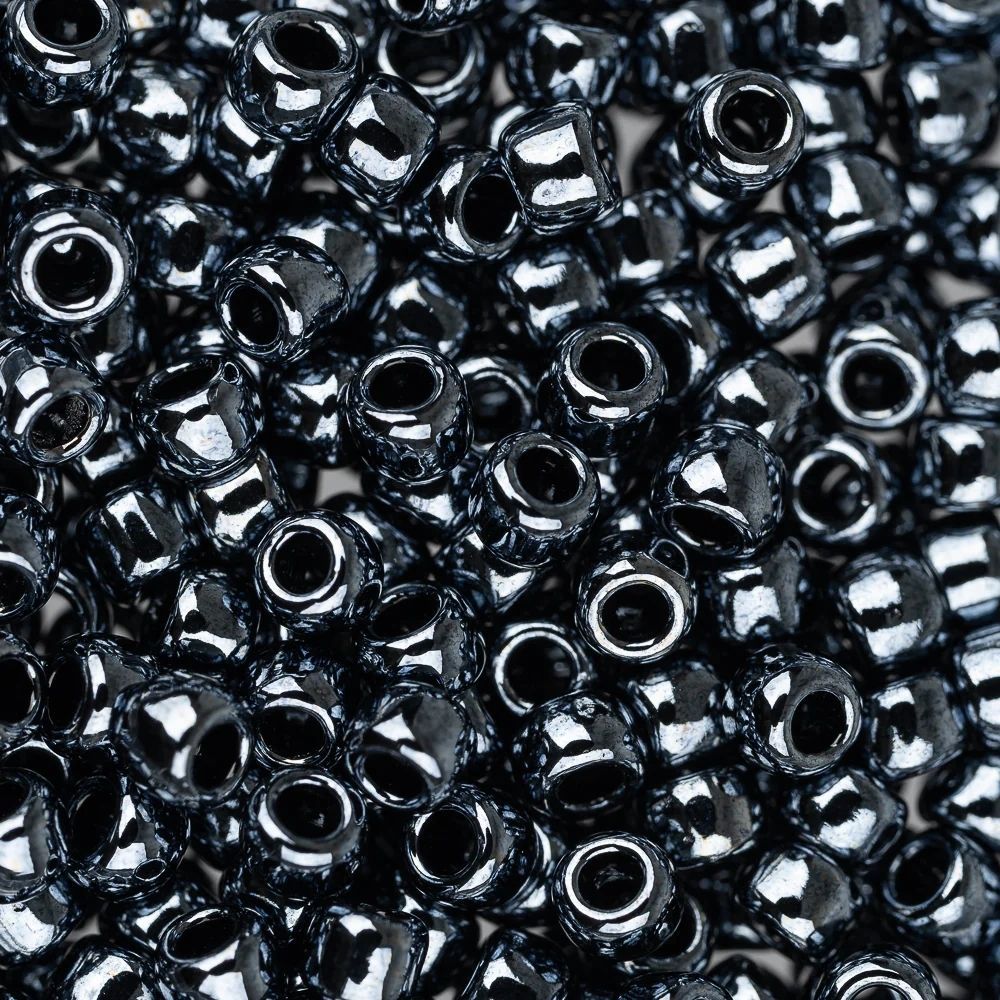 #8 Toho Seed Beads, Metallic Hematite, 3x3mm, 10 Grams/0.38oz