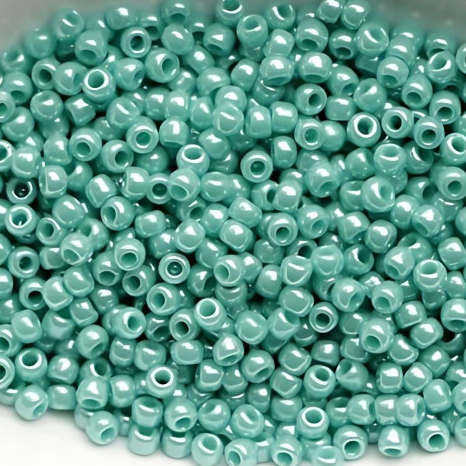 #11 Toho Seed Beads, Opaque Turquoise Luster, 2x2mm, 10 Grams/0.35oz, Approx 1110pcs
