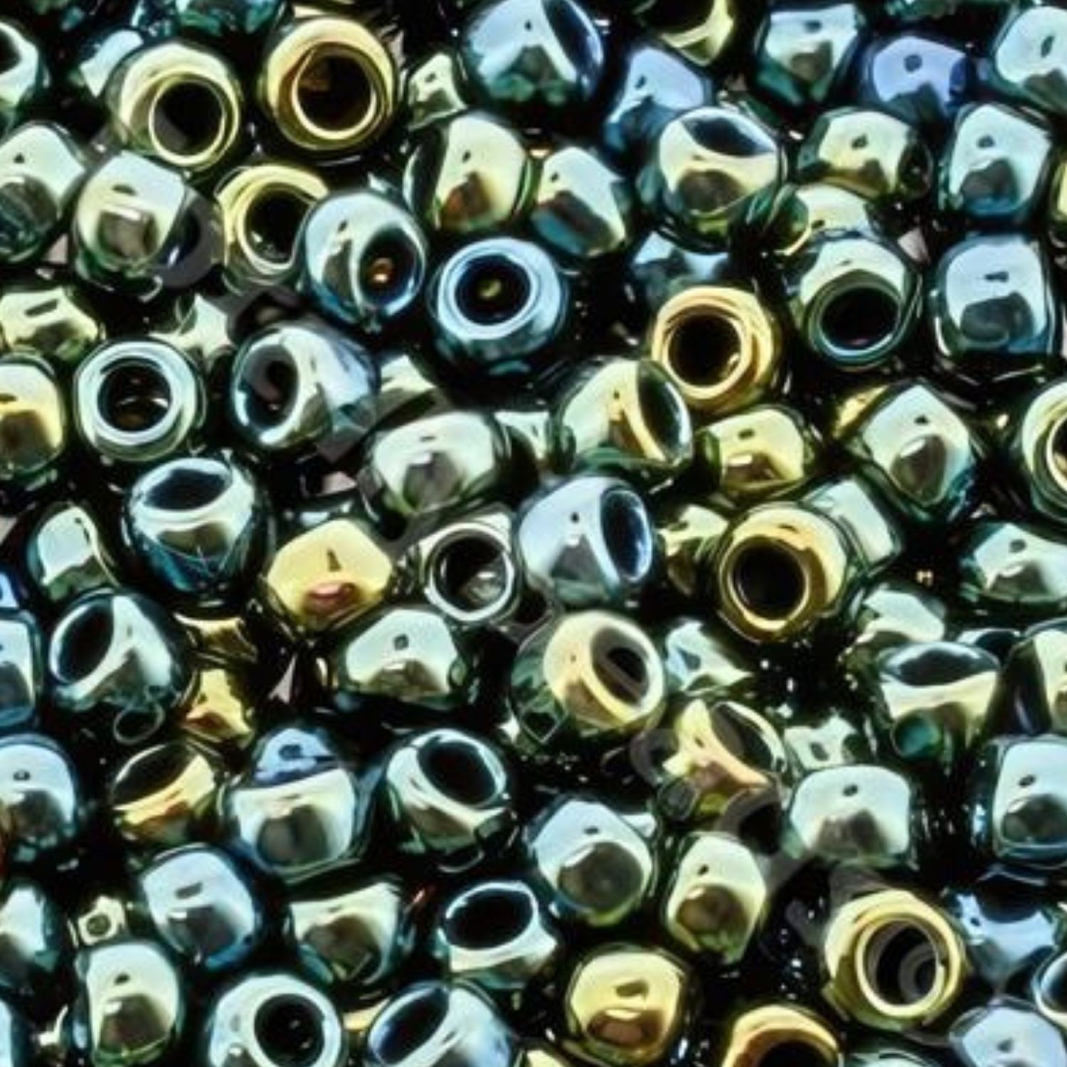 #6 Toho Seed Beads, Metallic Green Brown Iris, 4x4mm, 10 Grams/0.35oz, Approx 222pcs