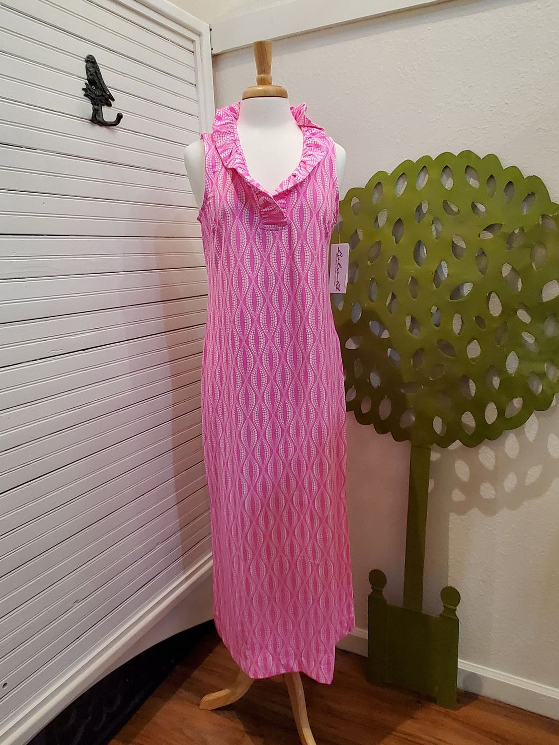 Lulu B Ruffle Collar VNeck Sleeveless Maxi Dress (SPX4473P DTLP)