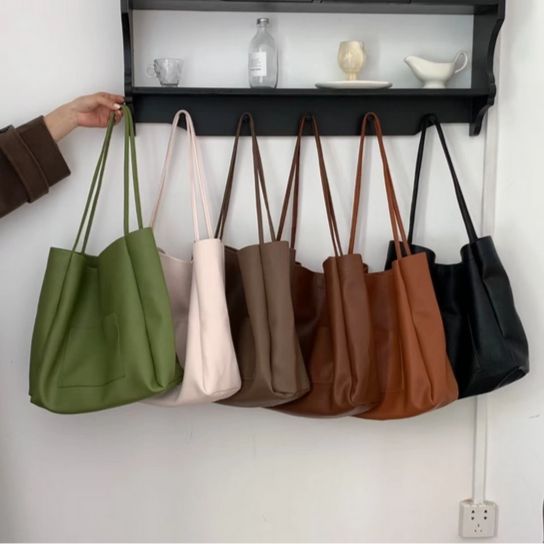 Large Tote Bag W/Cosmetic Pouch (P22164)