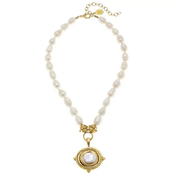 Gold Pendant with Pearl on Pearl Necklace (3334w)