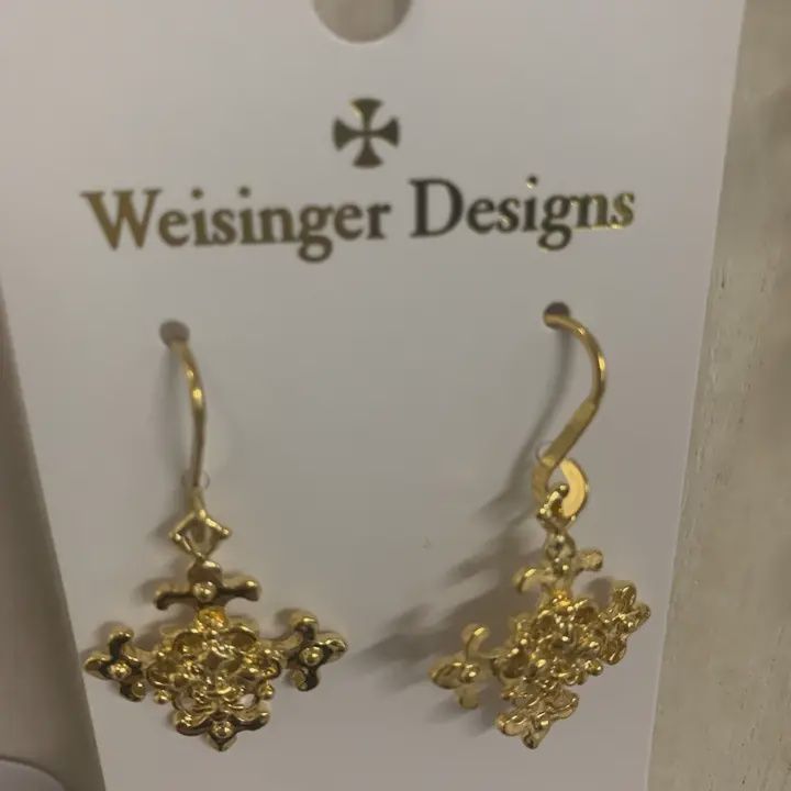 Fleur de Lis Earring