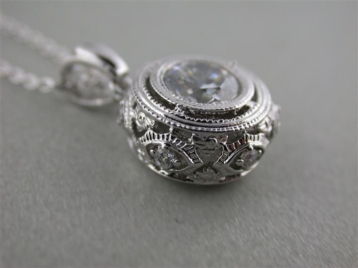 Round CZ Pendant w/Thick Antique Rim Necklace