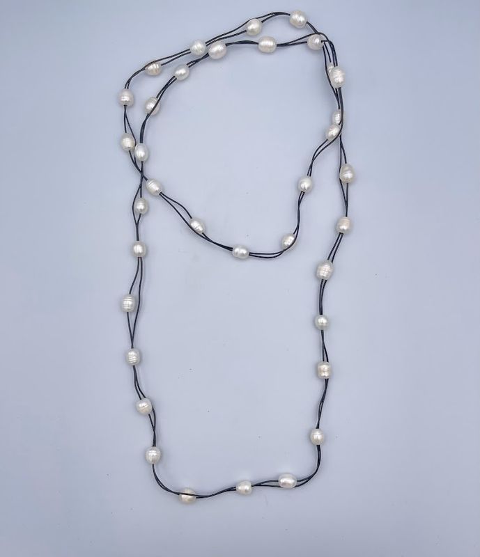 Black Cord &amp; Pearl Long Necklace (31N3903)