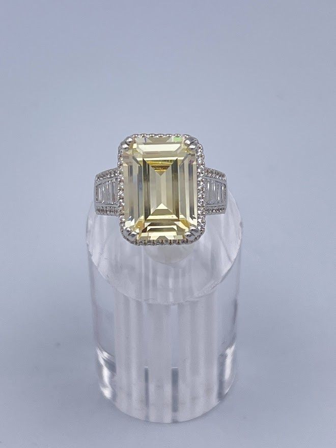 Canary Silver Ring (83R7954)