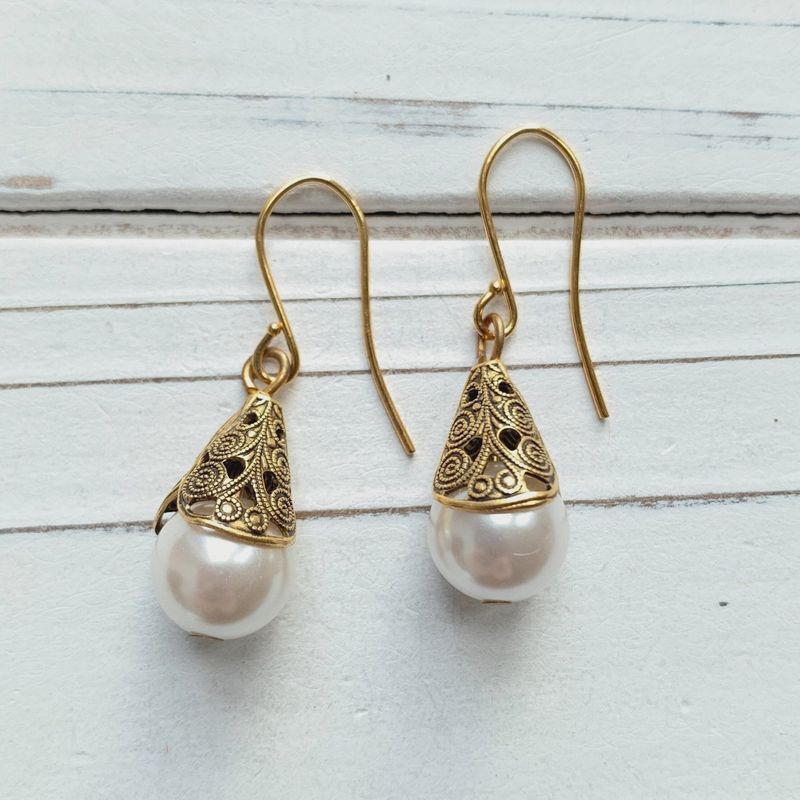 Filigree Bead Cap Pearl Earrings - Cream