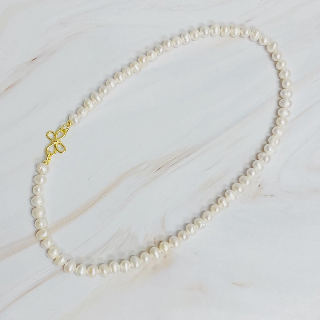 Gold Clover Pearl Necklace